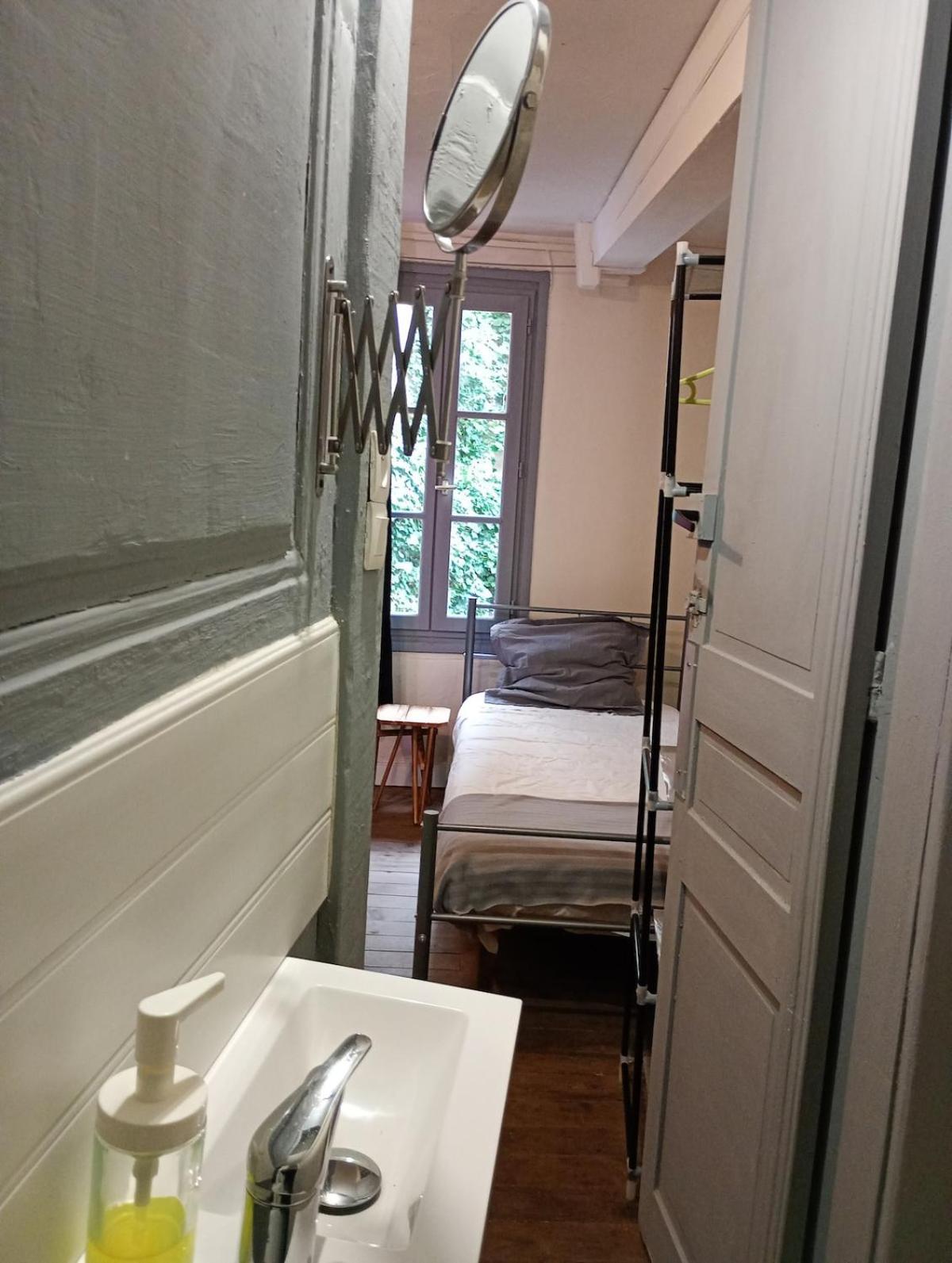 Apartament Duplex Center Thiers - Clermont-Ferrand - Lyon - Free Parking - Self-Check-In Zewnętrze zdjęcie